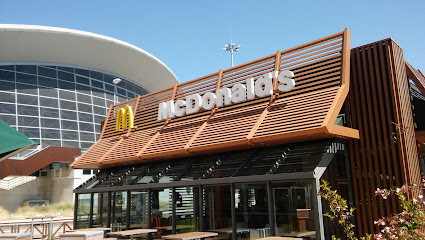 McDonald,s - C.C. Los Cipreses, Av. de los Cipreses, s/n, 37004 Salamanca, Spain