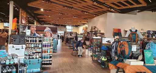 Clothing Store «L.L. Bean», reviews and photos, 4222 Easton Loop W, Columbus, OH 43219, USA