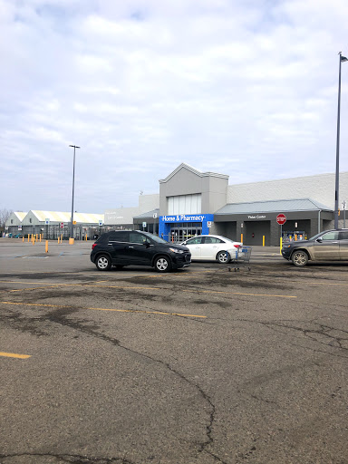 Department Store «Walmart Supercenter», reviews and photos, 555 W Genesee St, Lapeer, MI 48446, USA