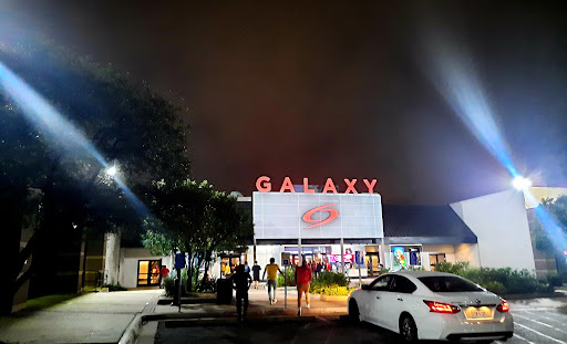 Movie Theater «Galaxy Highland 10 Theatre», reviews and photos, 6700 Middle Fiskville Rd, Austin, TX 78752, USA