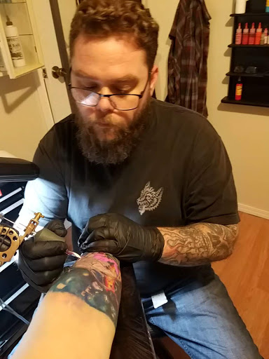 Tattoo Shop «Permanent Marx Tattoo», reviews and photos, 1127 Edgewater St NW, Salem, OR 97304, USA