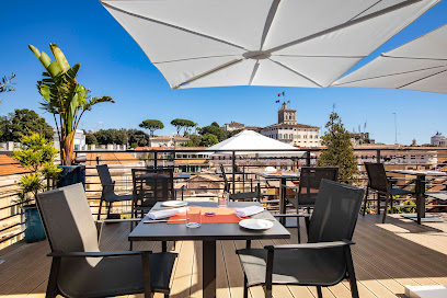 U-Terrace Bar & Restaurant - Via dei Maroniti, 12, 00187 Roma RM, Italy