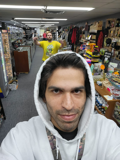 Tobacco Shop «Northern Lights 2», reviews and photos, 270 Enfield St, Enfield, CT 06082, USA