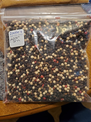 Vitamin & Supplements Store «Zoolies Natural Food Market», reviews and photos, 308 N Haywood St, Waynesville, NC 28786, USA