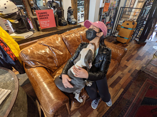 Sporting Goods Store «Burton Flagship Store», reviews and photos, 1630 Haight St, San Francisco, CA 94117, USA