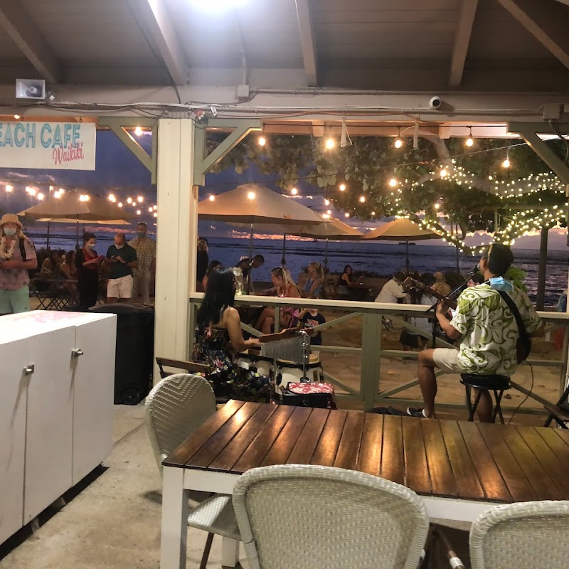 Barefoot Beach Cafe @ Queen's Surf Beach