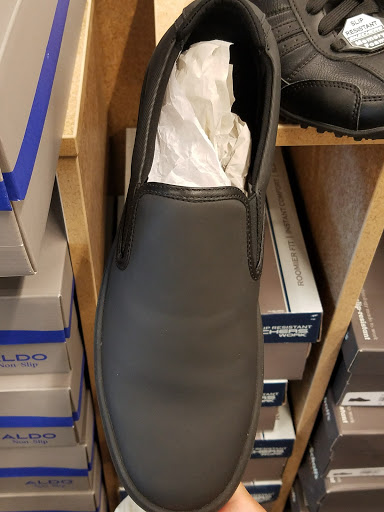 Shoe Store «DSW Designer Shoe Warehouse», reviews and photos, 10060 Reisterstown Rd, Owings Mills, MD 21117, USA