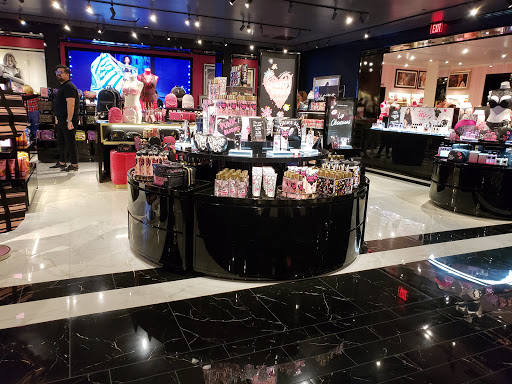 Shopping Mall «Dolphin Mall», reviews and photos, 11401 NW 12th St, Miami, FL 33172, USA