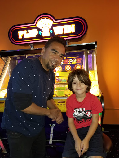 Shopping Mall «Southwood Shopping Center», reviews and photos, 1701 W Ben White Blvd, Austin, TX 78701, USA