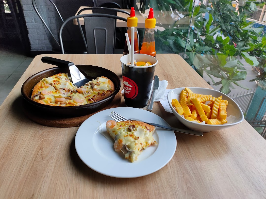 Pizza Hut Phổ Quang