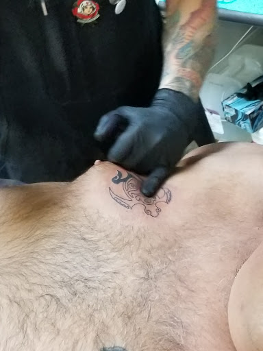 Tattoo Shop «Cherry Hill Tattoo Company of Naples», reviews and photos, 335 Airport Pulling Rd N, Naples, FL 34104, USA