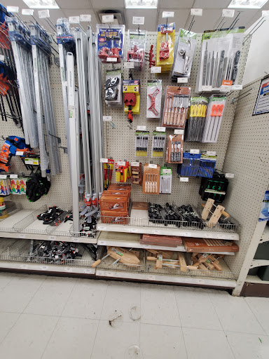 Hardware Store «Harbor Freight Tools», reviews and photos, 7600 la Crosse Ave, Burbank, IL 60459, USA