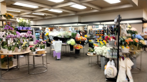Grocery Store «Lunds & Byerlys Burnsville», reviews and photos, 401 Co Rd 42, Burnsville, MN 55306, USA