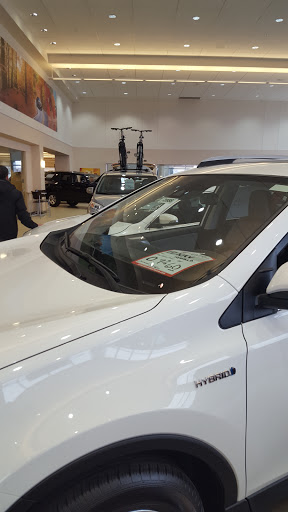 Toyota Dealer «Luther Brookdale Toyota», reviews and photos, 6700 Brooklyn Blvd, Brooklyn Center, MN 55429, USA