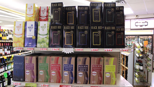 Liquor Store «Greenway Liquors», reviews and photos, 105 W Grant St, Minneapolis, MN 55403, USA