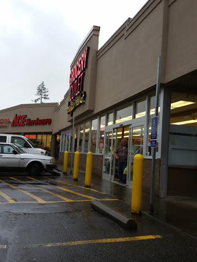 Grocery Outlet Bargain Market, 52115 SW Chinook Plaza, Scappoose, OR 97056, USA, 