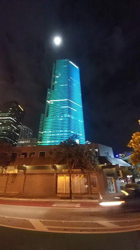 Shopping Mall «Ultramont Mall», reviews and photos, 100 SE 1st St, Miami, FL 33131, USA