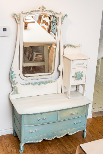 Used Furniture Store «knot too shabby», reviews and photos, 177 N Glendora Ave, Glendora, CA 91741, USA