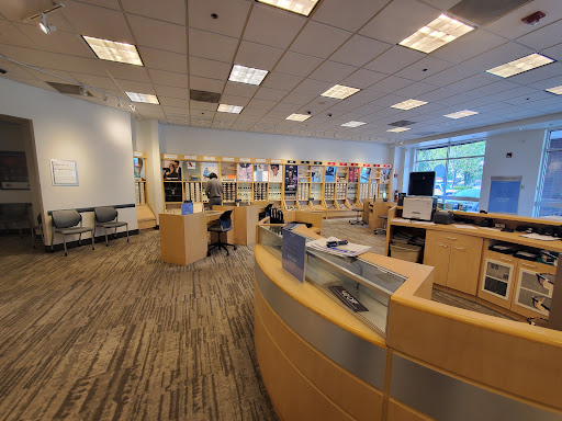 Eye Care Center «LensCrafters», reviews and photos, 2128 NJ-35, Holmdel, NJ 07733, USA