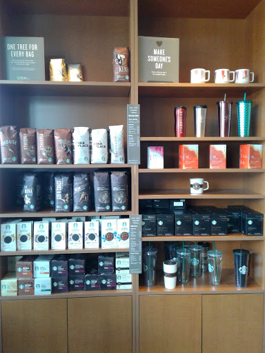 Coffee Shop «Starbucks», reviews and photos, 423 S Federal Hwy, Pompano Beach, FL 33062, USA