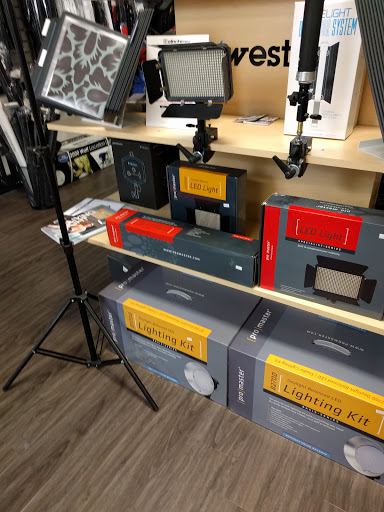 Camera Store «Roberts Camera», reviews and photos, 220 E St Clair St, Indianapolis, IN 46204, USA