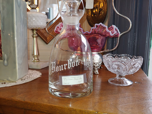 Restaurant «The Pineapple Tea Room & Coffee Shoppe», reviews and photos, 604 Colwyn St, Cumberland Gap, TN 37724, USA