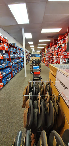 Shoe Store «Shoe Station», reviews and photos, 6601 N Davis Hwy, Pensacola, FL 32504, USA