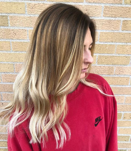 Beauty Salon «Hollywood Blonde Salon», reviews and photos, 140 N Kingshighway St, St Charles, MO 63301, USA