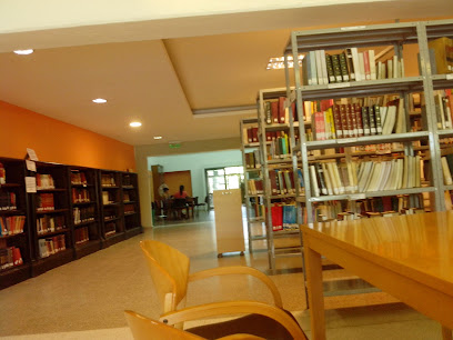 Biblioteca 'Elma Kohlmeyer de Estrabou' | F.F. y H. y Ψ