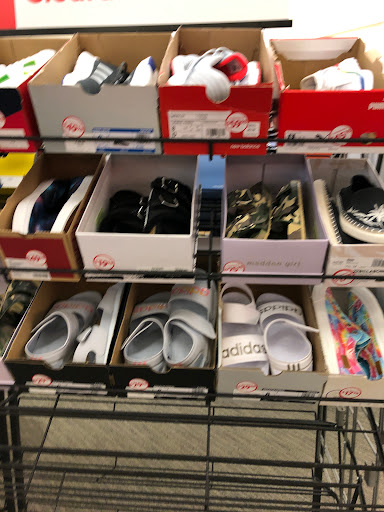 Shoe Store «Famous Footwear», reviews and photos, 22517 TX-249, Houston, TX 77070, USA