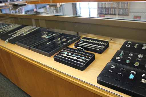 Pawn Shop «Windy City Jewelry & Loan», reviews and photos, 959 Howard St, Evanston, IL 60202, USA