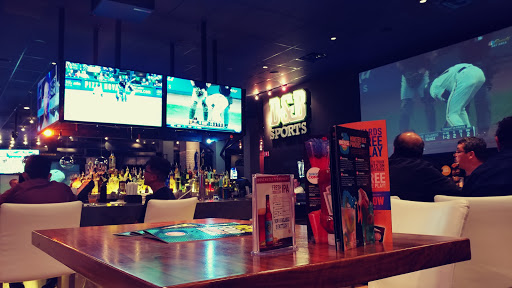 Sports Bar «Dave & Busters», reviews and photos