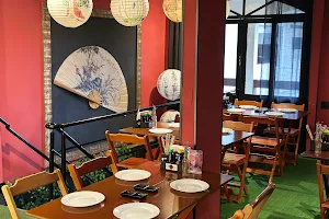 Otto Sushi Restaurante Japonês image