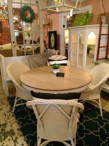 Used Furniture Store «Summer House Furniture», reviews and photos, 3620 S Manhattan Ave, Tampa, FL 33629, USA