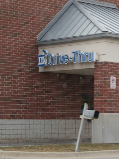 Grocery Store «Kroger», reviews and photos, 108 W Highland Rd, Howell, MI 48843, USA