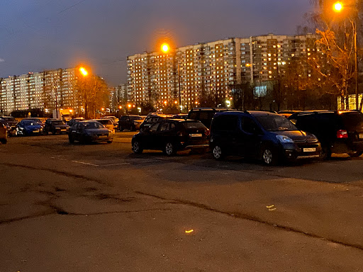 Free parking near the metro Volokolamskaya