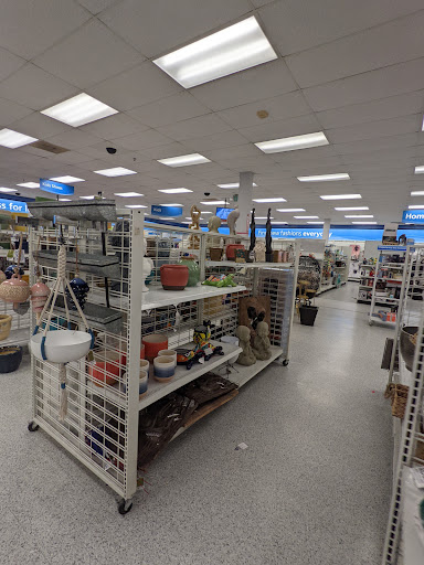 Clothing Store «Ross Dress for Less», reviews and photos, 352 S College Rd, Wilmington, NC 28403, USA