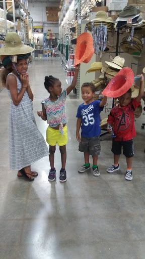 Hardware Store «Sutherlands Lumber #1220», reviews and photos, 6709 Blue Ridge Blvd, Raytown, MO 64133, USA