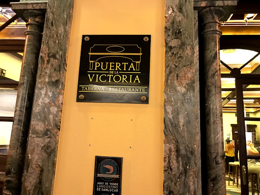 Puerta De La Victoria - Taberna - Restaurante