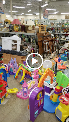 Thrift Store «Goodwill Store & Donation Center», reviews and photos, 1020 N Rohlwing Rd, Addison, IL 60101, USA