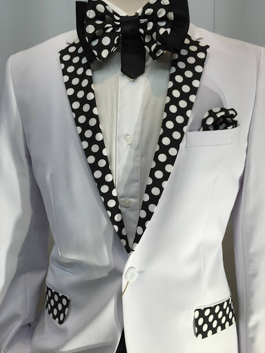 Clothing Store «The City Outlet Clothing», reviews and photos, 17653 Twelve Mile Rd, Lathrup Village, MI 48076, USA