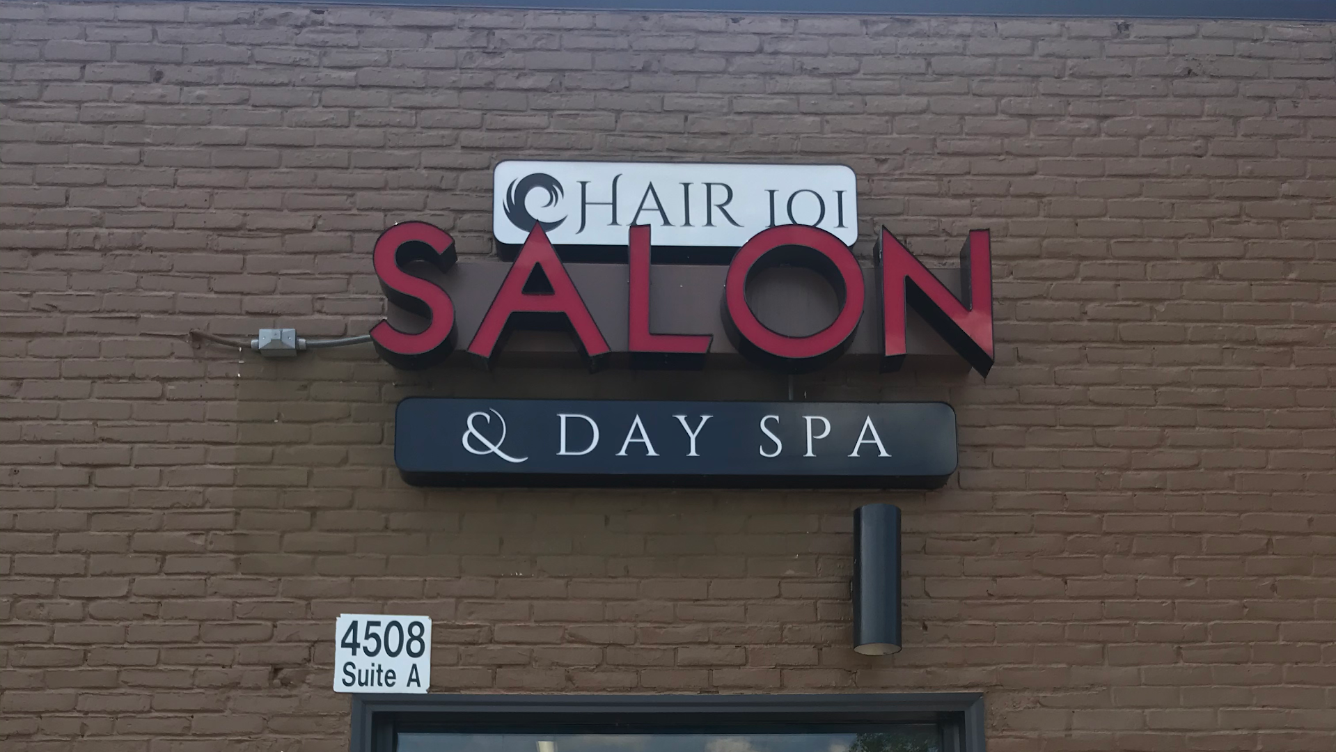Hair 101 salon & day spa