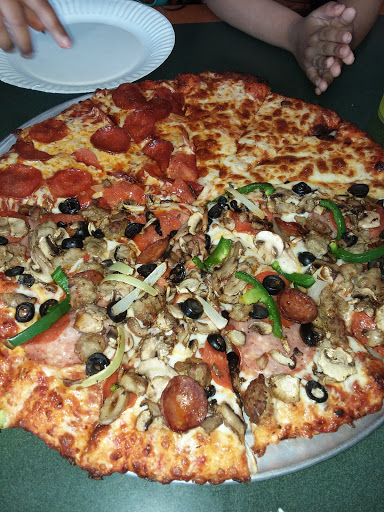 Pizza Restaurant «Round Table Pizza», reviews and photos, 1975 Main St, Watsonville, CA 95076, USA