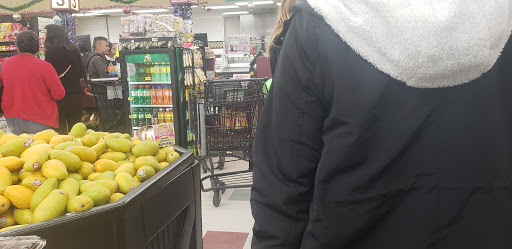 Grocery Store «Top Valu Market», reviews and photos, 4831 Whittier Blvd, Los Angeles, CA 90022, USA