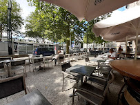 Atmosphère du Restaurant Brasserie BHV à Brest - n°2