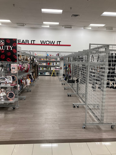 Clothing Store «Burlington Coat Factory», reviews and photos, 6055 E Main St, Columbus, OH 43213, USA