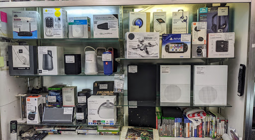 Pawn Shop «Royal Pawn Shop», reviews and photos, 428 S Clark St, Chicago, IL 60605, USA