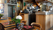 Atmosphère du Restaurant français La Trinquette à Honfleur - n°1
