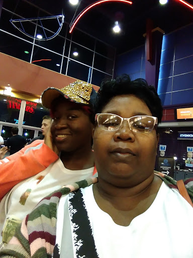 Movie Theater «Regal Cinemas Longview 14», reviews and photos, 3070 N Eastman Rd, Longview, TX 75605, USA