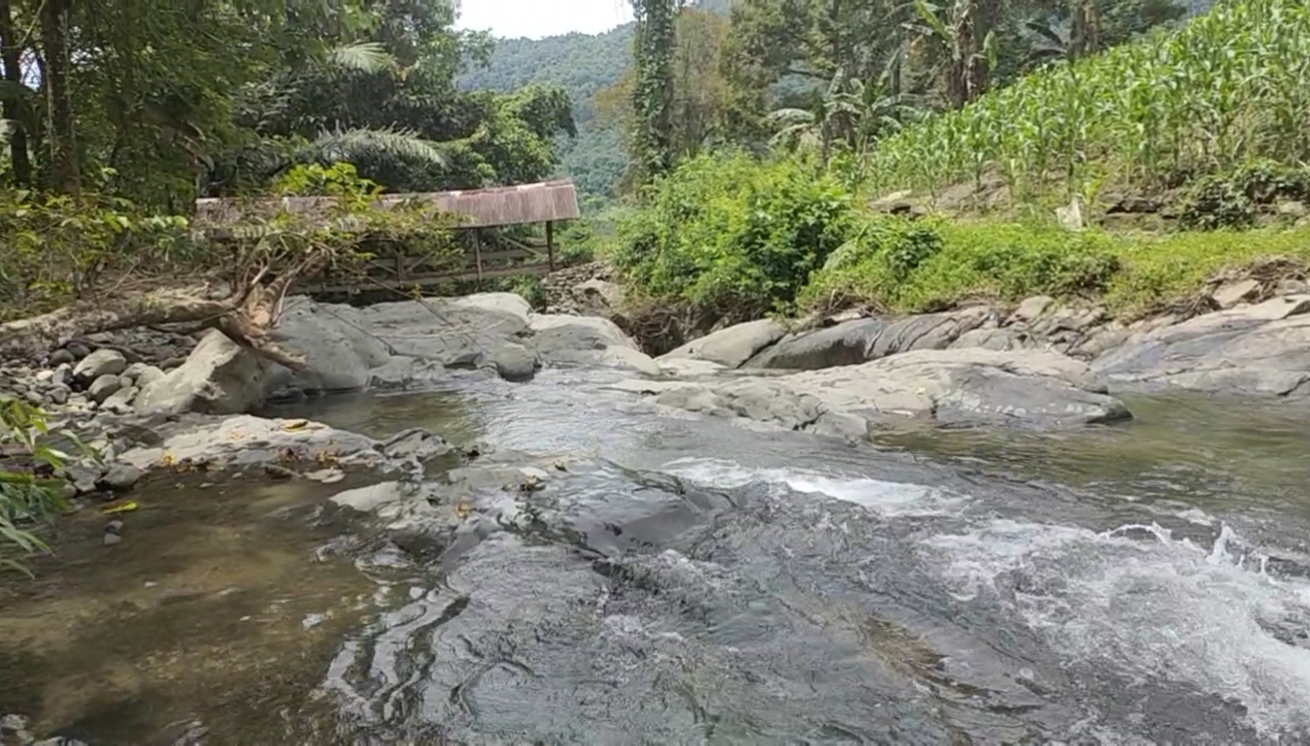 Wisata Sungai Passambalengan: Harga Tiket, Foto, Lokasi, Fasilitas dan Spot
